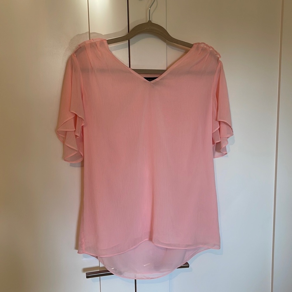 Banana Republic Light pink blouse
